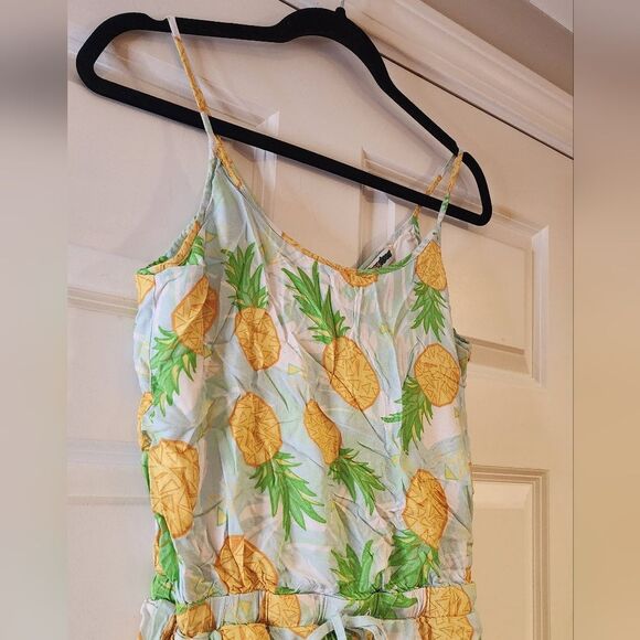 Tipsy Elves multicolored sleeveless shorts romper with pockets M - Picture 2 of 4